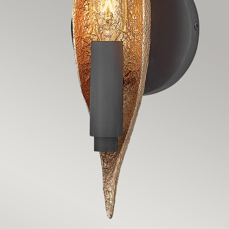 Willow 1 Light Wandleuchte - Carbon Black mit Deluxe Gold (Neuheit) - Clicklights Shop